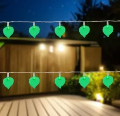 Northlight 10 Battery Operated Leaf Shaped Novelty Christmas Lights - Clear Wire