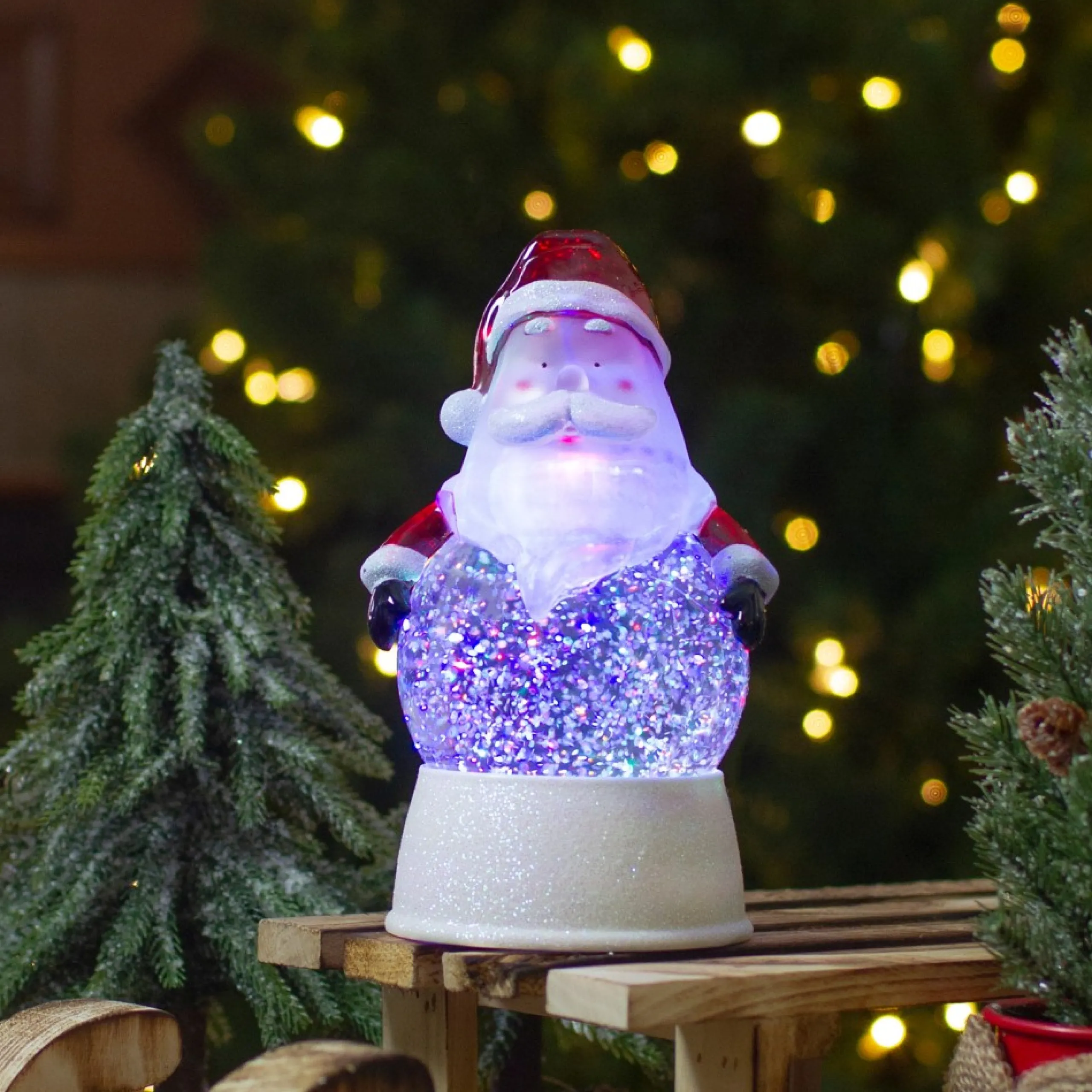 Snow Globes*Northlight 7" Led Lighted Color Changing Santa Christmas Snow Globe