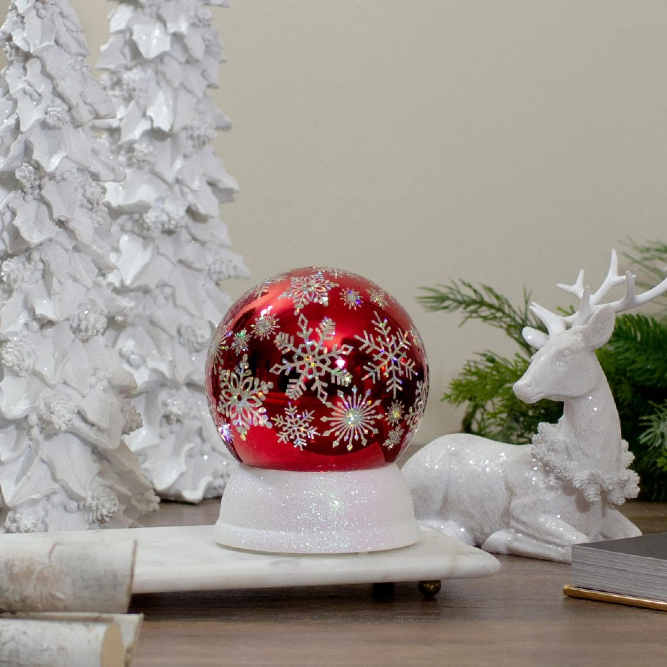 Snow Globes*Northlight 6.5" Led Lighted Shiny Red Snowflake Water Globe Tabletop Decoration