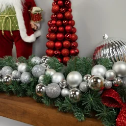 Shatterproof Ball Garland*Northlight 6' Silver Shatterproof Ball 3-Finish Christmas Garland