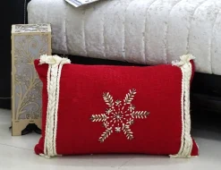 Pillows & Throws*Contemporary Home Living 20" White And Red Snowflake Christmas Throw Pillow For Sofa