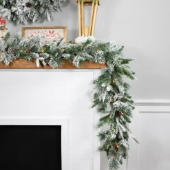 Pre-Lit Garland*Northlight 9' X 14
