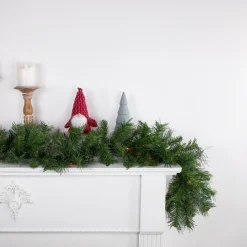 Pre-Lit Garland*Northlight 9' X 10