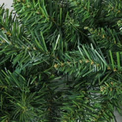 Unlit Wreaths*Northlight Buffalo Fir Artificial Christmas Wreath - 24-Inch, Unlit