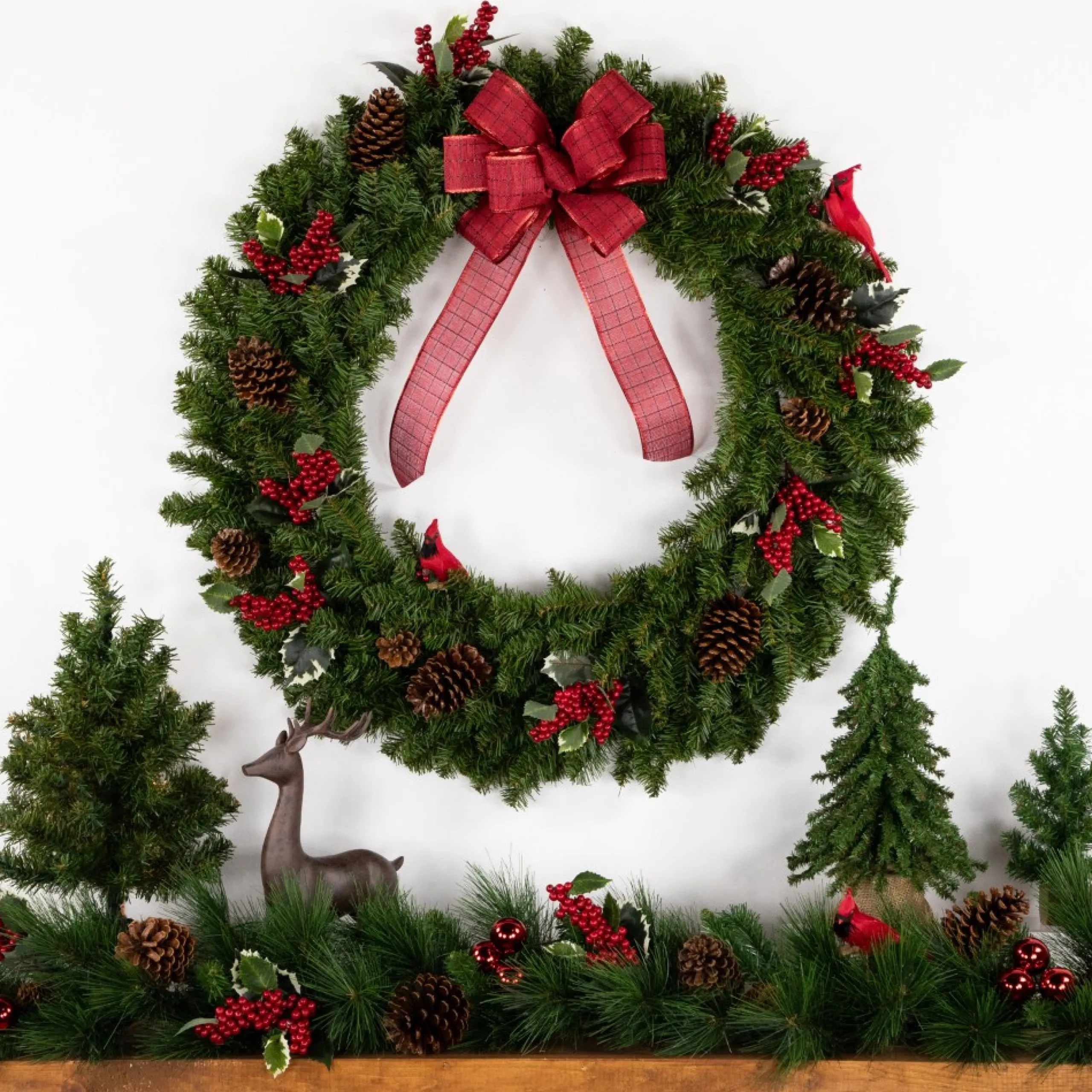 Unlit Wreaths*Northlight Canadian Pine Artificial Christmas Wreath, 36-Inch, Unlit