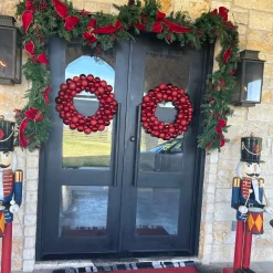 Shatterproof Ball Wreaths*Northlight Red Hot 3-Finish Shatterproof Ball Christmas Wreath, 24-Inch