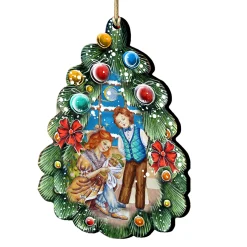 Designocracy Family & Friends>Set Of 2 Family With A Nutcracker Christmas Tree Ornaments 5.5"