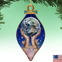 Designocracy Angels & Cherubs>Set Of 2 Hands Holding Earth Wooden Christmas Ornaments 5.5"
