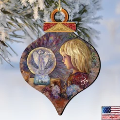 Designocracy Fantasy & Sci Fi><noscript><img width=